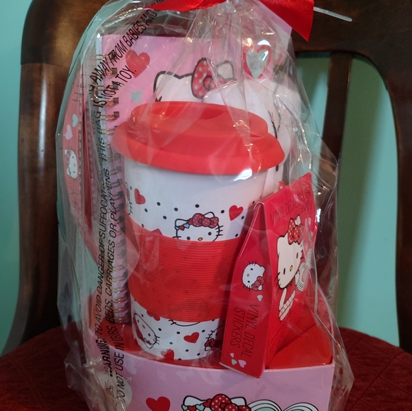 Hello Kitty Gift Set with Red Accents - Picture 2 of 5